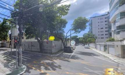 VENDA OU LOCAÇÃO DE ÁREA - 300m² - POTENCIAL PARA USO COMERCIAL OU RESIDENCIAL - ÁREA NOBRE