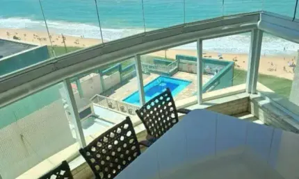 APARTAMENTO FRENTE MAR COM 4 QUARTOS / IMPERDÍVEL!!