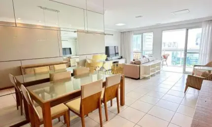 More na Enseada do Suá com uma vista belíssima da nossa Vitorinha!