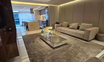 Apartamento à venda na Praia da Costa com 3 quartos na rua do mar!