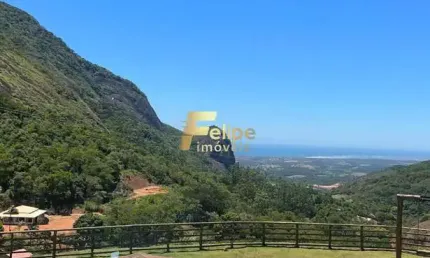 Aproveite a oportunidade única de adquirir sua chácara dos sonhos nas deslumbrantes montanhas de Guarapari.