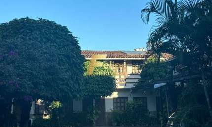 Casa comercial com 3 salas à venda no Aeroporto, Guarapari 