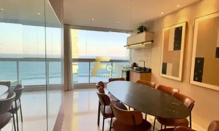 Com vista eterna para o mar, esse lindo apartamento está completamente montado e decorado com extremo requinte.