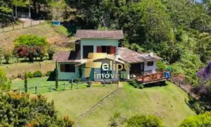 BELÍSSIMO SÍTIO LOCALIZADO EM CONDOMÍNIO FECHADO EM MARECHAL FLORIANO/ES!