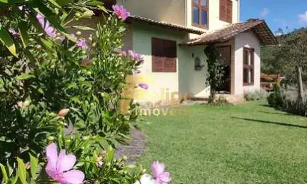VITOR HUGO / CONDOMÍNIO FECHADO. CASA DE CAMPO DE ALTO PADRÃO MOBILIADA PRONTA PARA MORAR.