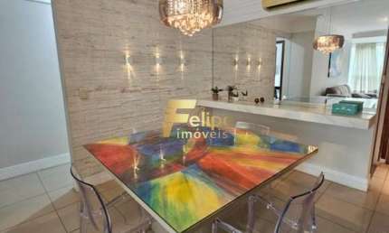 Excelente apto em Jardim da Penha de 110m²,frente, divisa com a Mata da Praia, 03 quadras do mar.