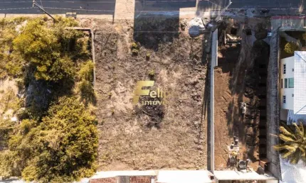 OPORTUNIDADE ÚNICA! Terreno de 720,00 m2 em Nova Guarapari, próximo à praia!