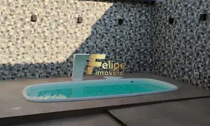Belíssima casa linear com galpão no mesmo terreno, localizada em campos dos goytacazes/rj