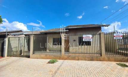 Casa de esquina com 2 quartos no Parque Residencial Três Bandeiras