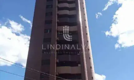 Apartamento com 3 quartos no Edifício Country Ville, no Centro de Foz.
