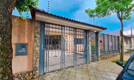 Casa com 3 dormitórios, área gourmet e piscina, no Jardim Lancaster