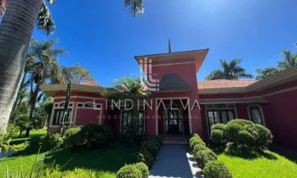 Casa no Condomínio Chácara Natureza com 5 suítes - semimobiliada