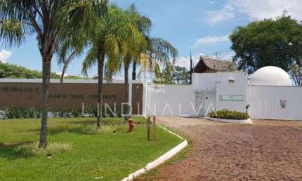 Casa com 181,00 m   de área construída  - Cond. Fechado Campo dos Sonhos - Foz do Igua