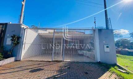 Casa no Jardim Tarobá, com suíte, 2 quartos e quintal