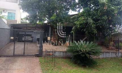 Terreno à Venda com 2 Casas, Edícula e Piscina no Jardim América, Foz do Iguaçu
