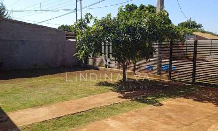 Casa à venda no Paraguai com 3 Quartos, Amplo Pátio e Ótima Localização