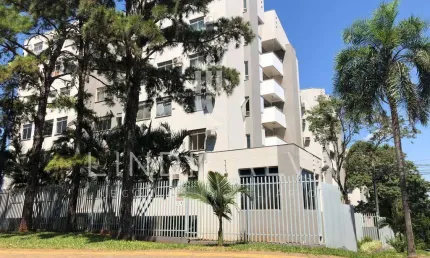 Apartamento no Mirafiori com suíte e 2 quartos - no Centro