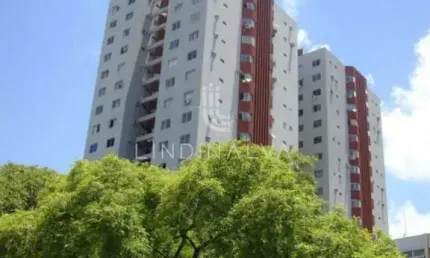 Apartamento no 14  andar do Edifício Grand Prix - no Centro.