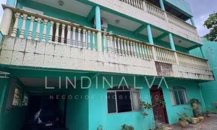 Sobrado à venda com 3 suítes e salão de festas no Parque Monjolo