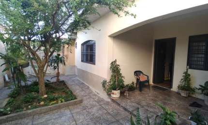 Casa para Venda em Bauru, Jardim America, 3 dormitórios, 1 suíte, 3 banheiros, 3 vagas