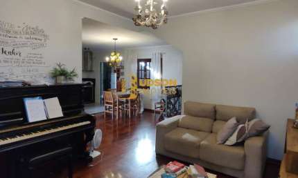 Casa para Venda em Bauru, Parque Vista Alegre, 3 dormitórios, 2 suítes, 5 banheiros, 2 vagas