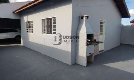 Casa para Venda em Bauru, Parque Santa Edwiges, 3 dormitórios, 1 suíte, 2 banheiros, 2 vagas