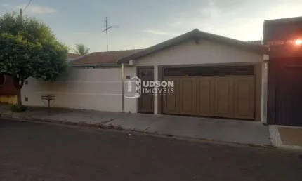 Casa para Venda em Bauru, Parque Vista Alegre, 3 dormitórios, 1 suíte, 3 banheiros, 2 vagas