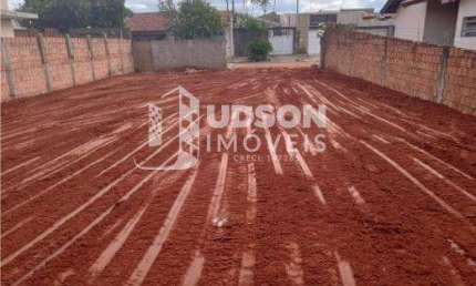Terreno à venda na Rua Mariano Hernandes 4000, 40000, Parque Roosevelt, Bauru