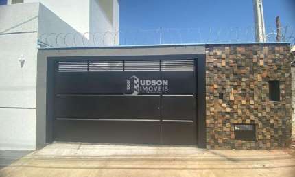 Casa para Venda em Bauru, Vila Souto, 3 dormitórios, 1 banheiro, 3 vagas