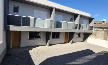 Sobrados novos em construção à venda em Ana Rech/Solar do Prado