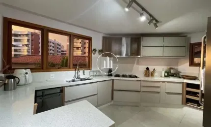 Casa com 4 quartos à venda na Rua Professora Emília Boos Schmidt, 149, Bom Abrigo, Florianópolis