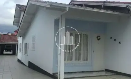 Casa com 4 quartos à venda na Rua Manoel Loureiro, 997, Barreiros, São José