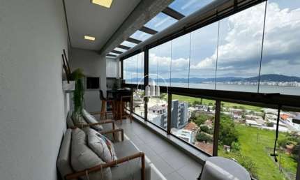 Apartamento 3 Quartos com 2 Suítes e 140m² - Balneário - JMS