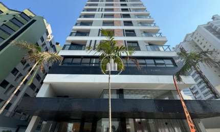 Apartamento 2 Quartos com 2 Suítes e 75m² - Balneário do Estreito