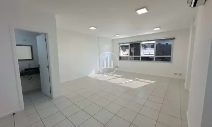 Sala comercial à venda na Rua Souza Dutra, 145, Estreito, Florianópolis