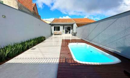 Casa  com piscina , Semi - Mobilada à venda, Costeira, São José dos Pinhais, PR