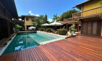 Casa à venda com 11 suítes à venda em Praia do Forte - Porteira fechada
