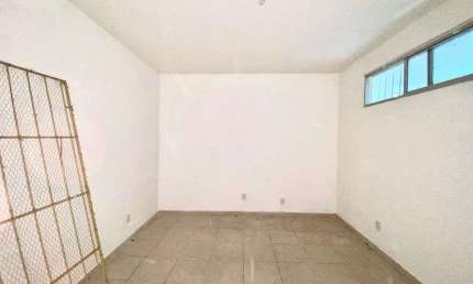 Sala comercial para alugar no Liberdade, Salvador 