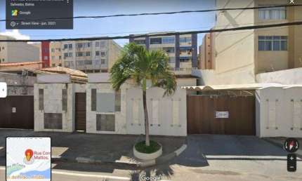 Oportunidade área de 700m² com galpão de 400m²- 15 vagas de garagem - Costa Azul