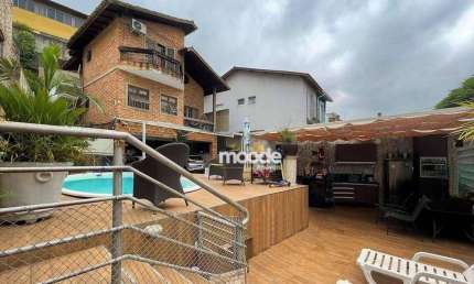 Casa com 3 quartos à venda, 180 m² por R$ 1.100.000 - Jardim Semiramis - Cotia/SP