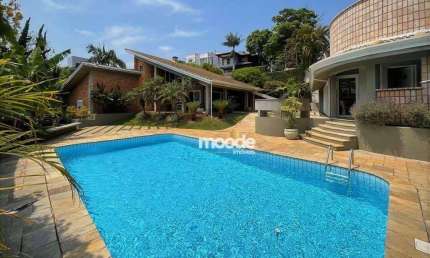 Casa à venda com 4 Quartos sendo 3 suítes no SPII, MOBILIADA, lareira, piscina, anexos gourmet