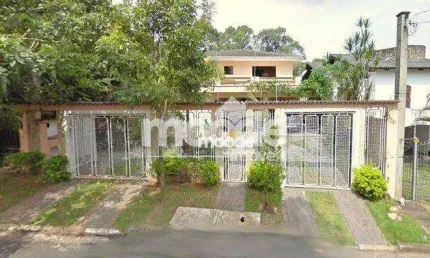 Casa com 4 Quartos e 5 banheiros à Venda, 261 m² por R$ 1.272.000