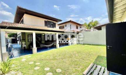 Sobrado em condomínio com 4 quartos à venda, 250 m² por R$ 1.330.000 - Jardim São Paulo II - Cotia/SP