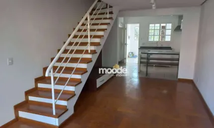 Sobrado com 2 Quartos para alugar, 88 m² por R$ 2.600/mês - Jardim Barbacena - Cotia/SP