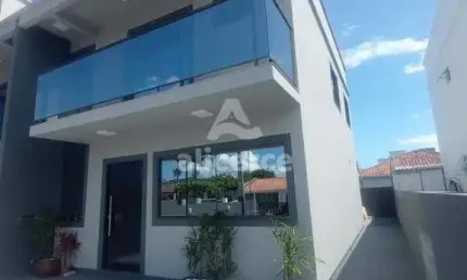 Sobrado à venda com 3 quartos 1 suíte, 112m² em Praia do Sonho Palhoça