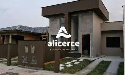 Oportunidade imperdível em palhoça! casa geminada com design moderno e excelente custo-benefício