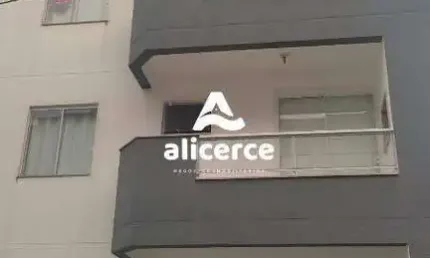 Apartamento à venda com 2 quartos , 62m² em Serraria São José