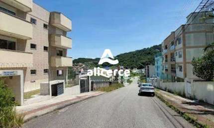Apartamento à venda com 2 quartos , 54m² em Forquilhinha São José