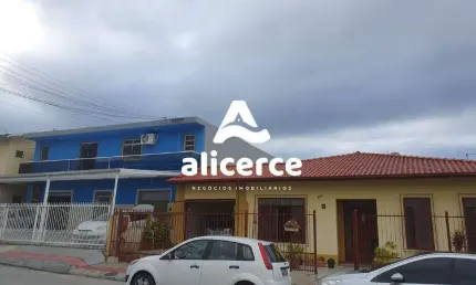 Casa à venda com 5 quartos 1 suíte, 238,29m² em Jardim Cidade de Florianópolis São José