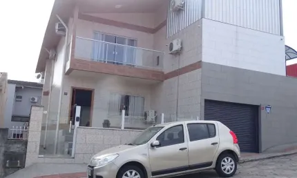 Casa à venda com 3 quartos 1 suíte, 477m² em Serraria São José